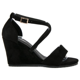 Černé semišové sandály černá