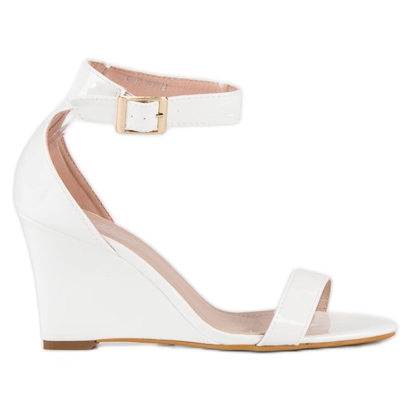 Lakované sandály na klínku bílý Lakované sandály na klínku bílý