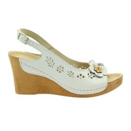 Sandály na klínu Gregors 648 bílý Sandály na klínu Gregors 648 bílý