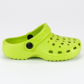 Zelené gumové žabky zelený