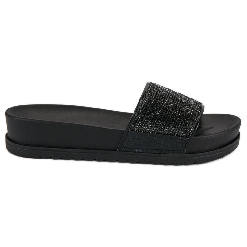 Stylové černé pantofle černá