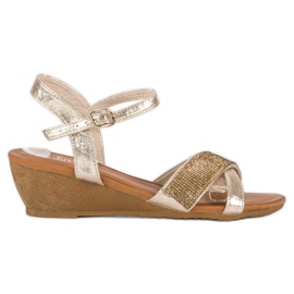 Zlaté sandály na klínku zlatý