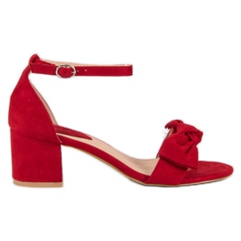 Top Shoes Červené sandály na vysokém podpatku červený