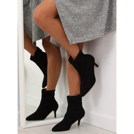 Black F183 Černé kozačky na špendlíku černá