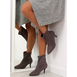 Šedé F183 Šedé kozačky na podpatku šedá