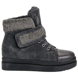 Teplé šedé boty šedá