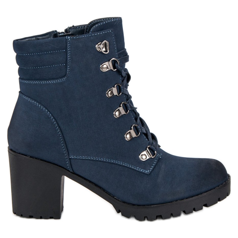 Pracovníci námořnictva vinceza modrý