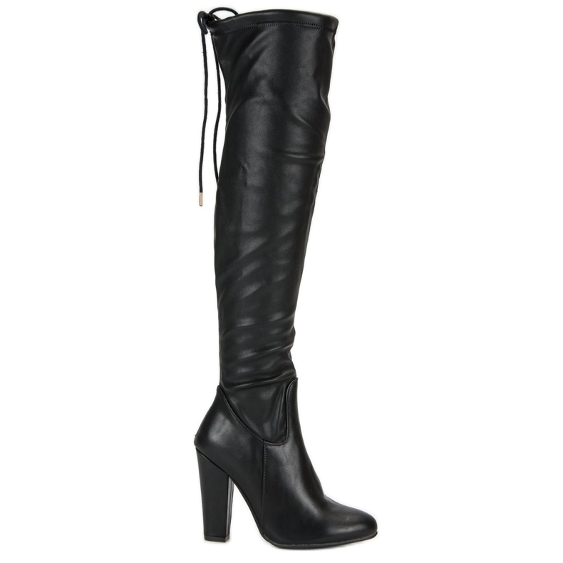 Cm Paris Vysokí mušketýři na sloupku černá