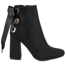Ideal Shoes Sexy kozačky na sloupku černý