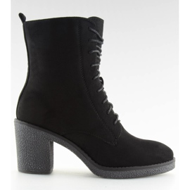 Kraťasy vysoké podpatky černé 3638 černé černá