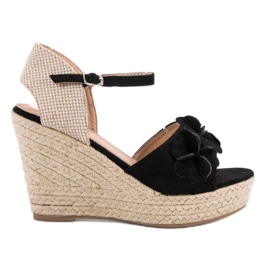 Top Shoes Černé sandály s květinami černý
