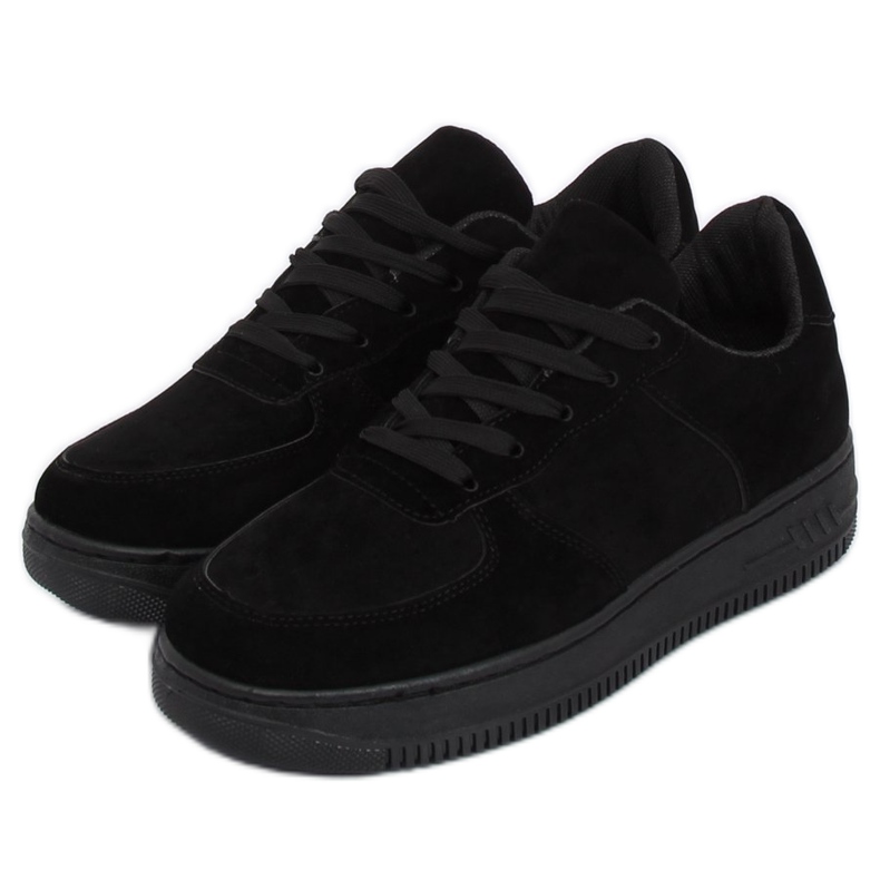 Černá sportovní obuv LV74P Černá