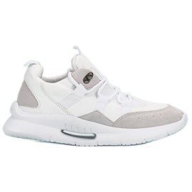 Světle bílé tenisky bílý