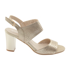 M.Daszyński Sandály s koženou stélkou Daszyński žluť