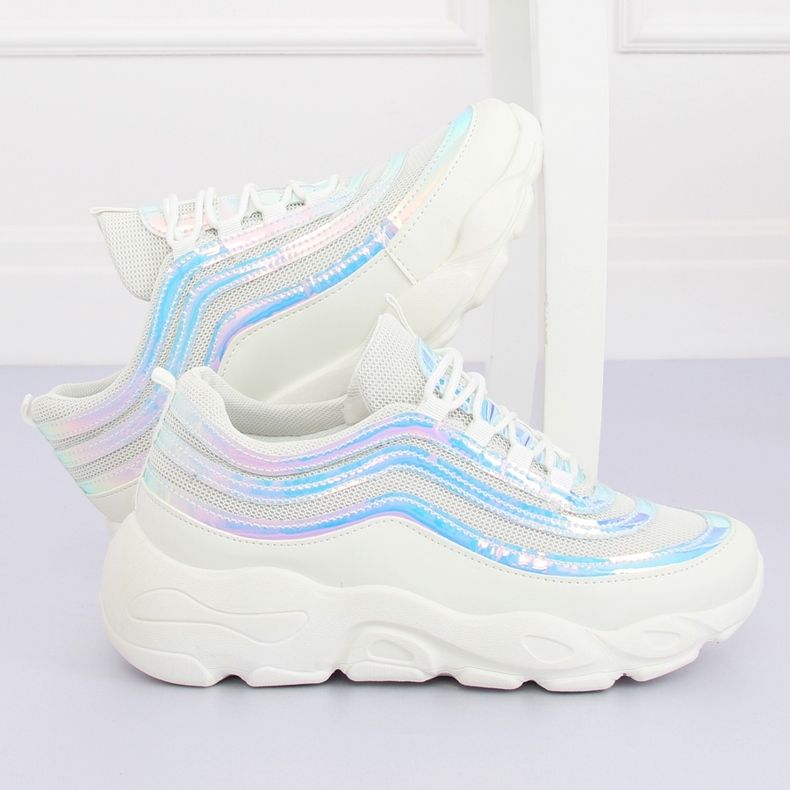 Bílá sportovní obuv LA52P White II-GAT bílý