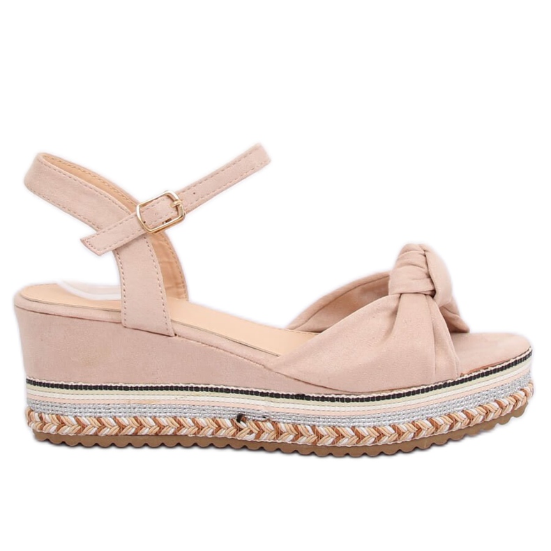 Béžové sandály na klínovém podpatku B126 Béžové béžový