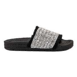 Pohodlné pantofle VICES černý