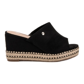 Best Shoes Sandály na klínku černý