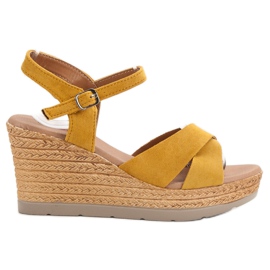 SHELOVET Hořčičné sandály žlutá