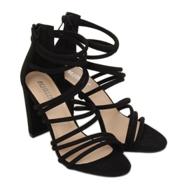 Černé sandály na vysokém podpatku AT-0662-L Black černý