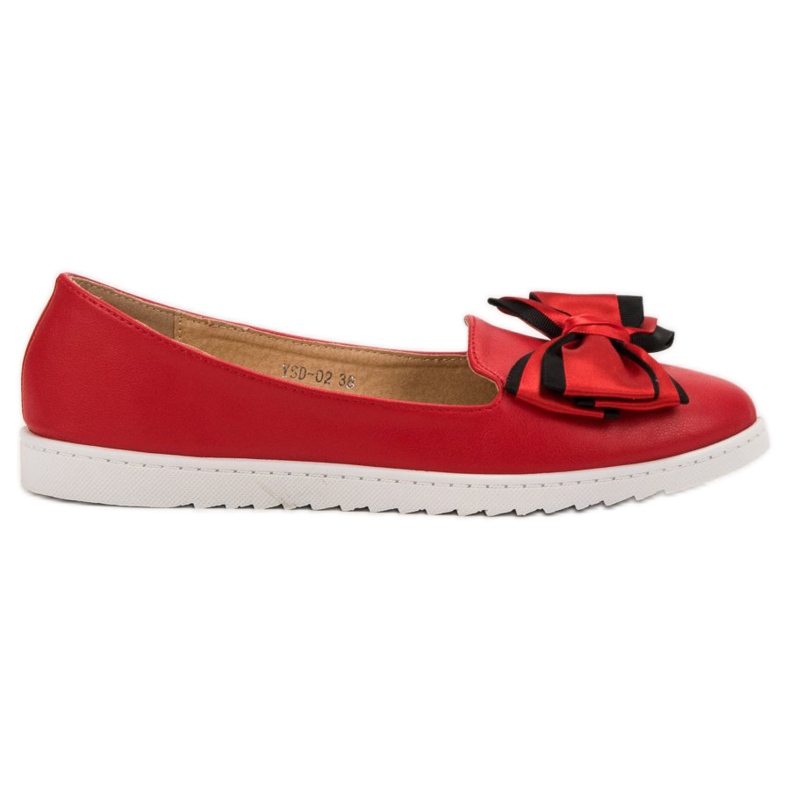 Miss Laura Baletka s mašlí červené