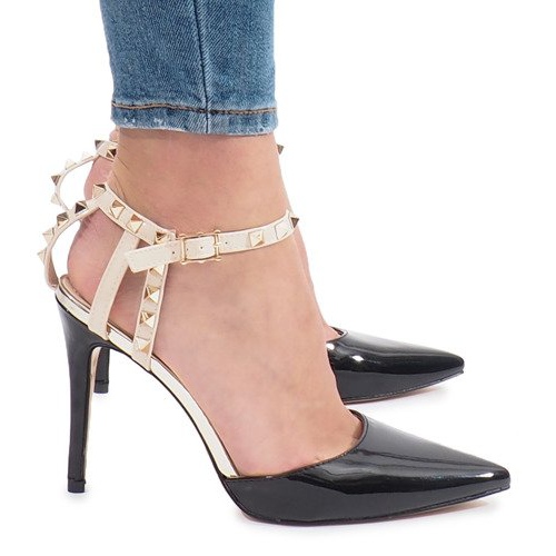 Černě lakované podpatky s cvočky Behati černá vícebarevný žlutá