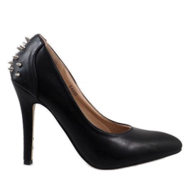 Klasické černé hřeby s hřeby 546D černá