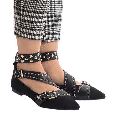Černé nazouvací boty s cvočky B12-8 černá