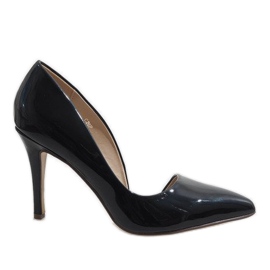 Černé asymetrické podpatky C26 černý