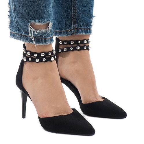 Černé sandály na vysokém podpatku B-51 černá