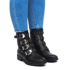 Teplé boty se sponou 6205-1 černé černý