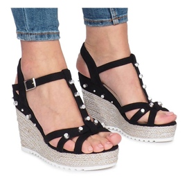 Černé klínové sandály od Chillin espadrilles černý