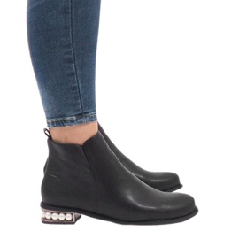 LEI-189 černé boty s perlami černý