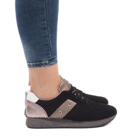 Černé sportovní tenisky se síťovinou 5510-1 černá