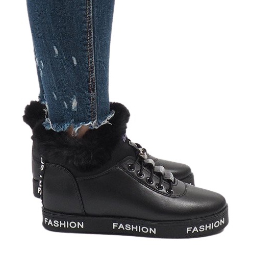 Černé kozačky s podšívkou GF-ZM106 černá