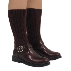 Červené izolované boty E-4939 červený