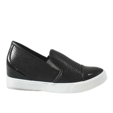 Černé tenisky na klínku DD439-1 černá