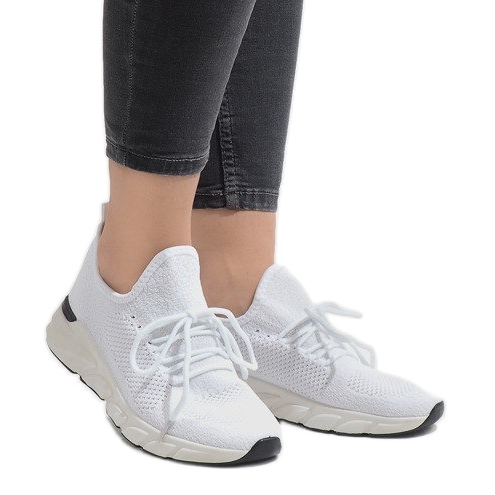 Bílé sportovní boty 7766-Y bílý