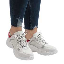Bílá sportovní obuv YM-31 bílý Bílá sportovní obuv YM-31 bílý