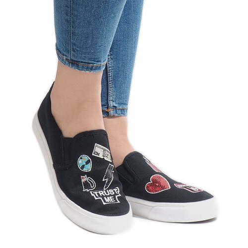 Černé nazouvací tenisky NB102P černá