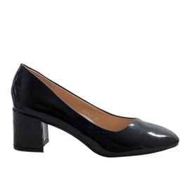 Černě lakované lodičky na sloupku 7501-1 černý