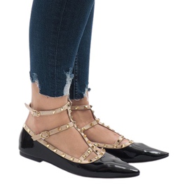 Černě lakované balerínky 127-12 černý