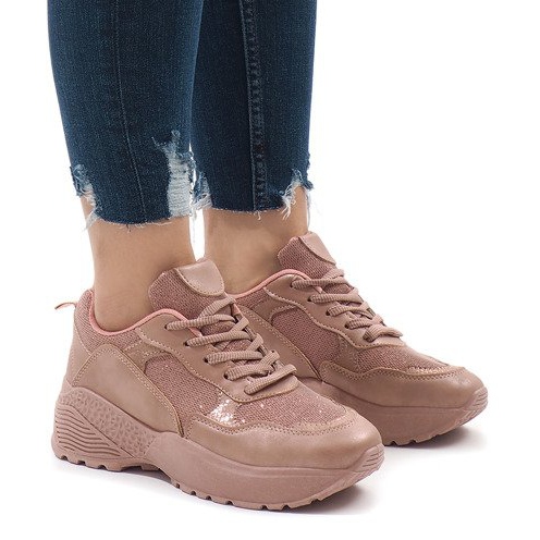 Růžová sportovní obuv BY-080 růžový