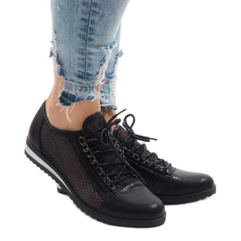 Černé prolamované boty TL44 černý