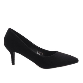 Černé lodičky na podpatku P-6377 černá Černé lodičky na podpatku P-6377 černá