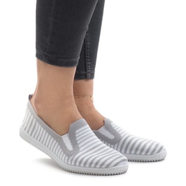 Šedé pruhované tenisky XJ-2909 šedá