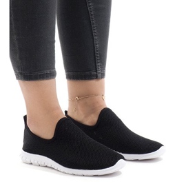 Černá sportovní obuv 909-17