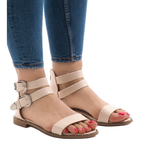 Růžové ploché sandály se sponou 170 růžový