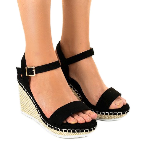 Černé klínové sandály U-6291 černá
