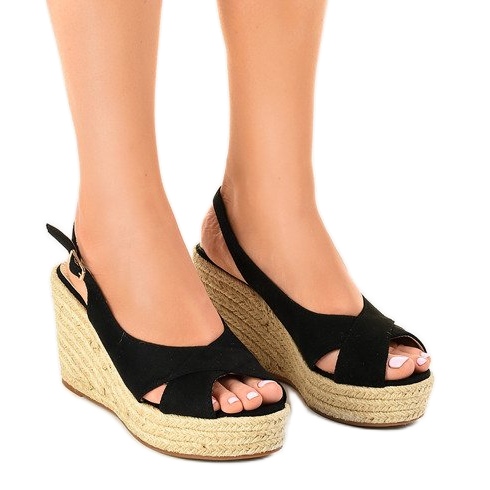 Sandály na klínku černé espadrilky 68-150 černá